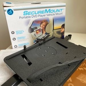 Portable dvd player vehicle mount new in box